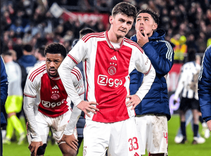 太阳城网址-关于阿贾克斯惊险压哨进球，保住小组头名的信息